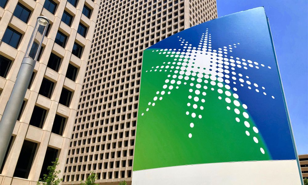 Saudi Arabia Plans Aramco Share Sale of $11.5B for Diversification